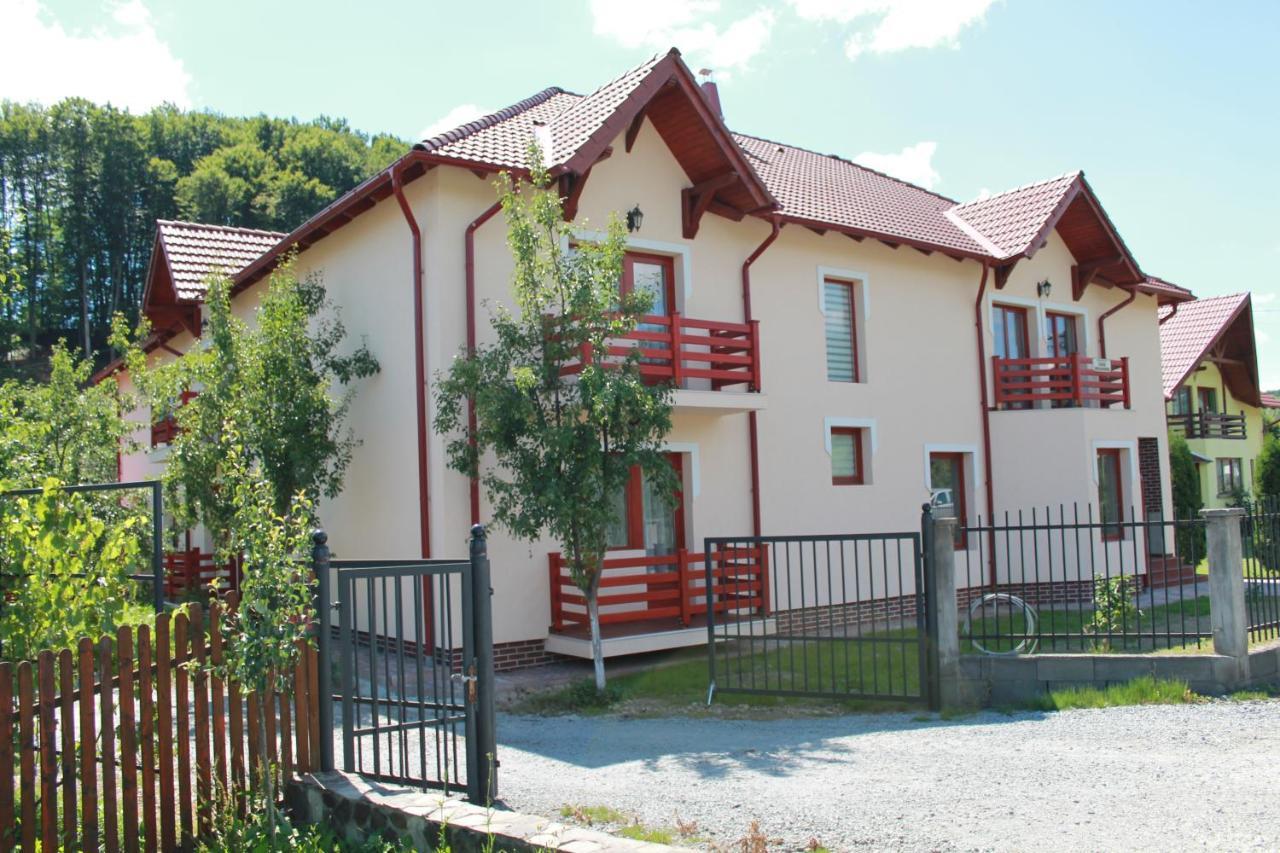 סובאטה Casa Moldovan מראה חיצוני תמונה