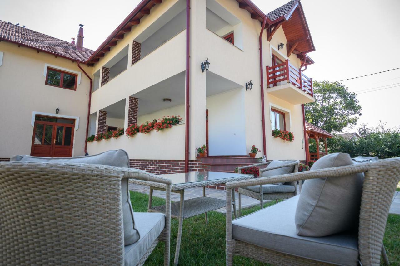סובאטה Casa Moldovan מראה חיצוני תמונה