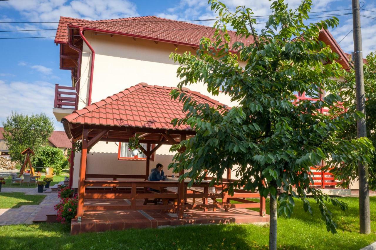 סובאטה Casa Moldovan מראה חיצוני תמונה