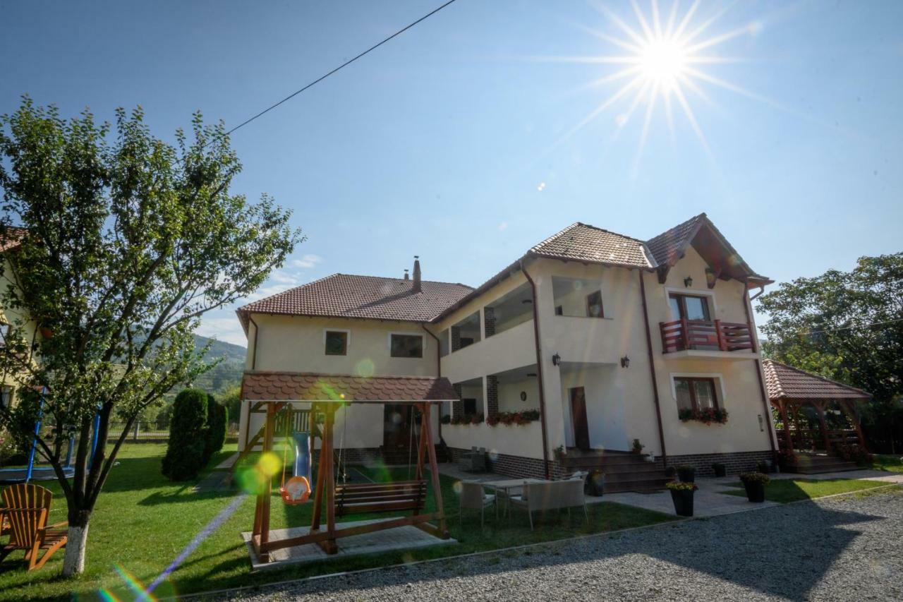 סובאטה Casa Moldovan מראה חיצוני תמונה