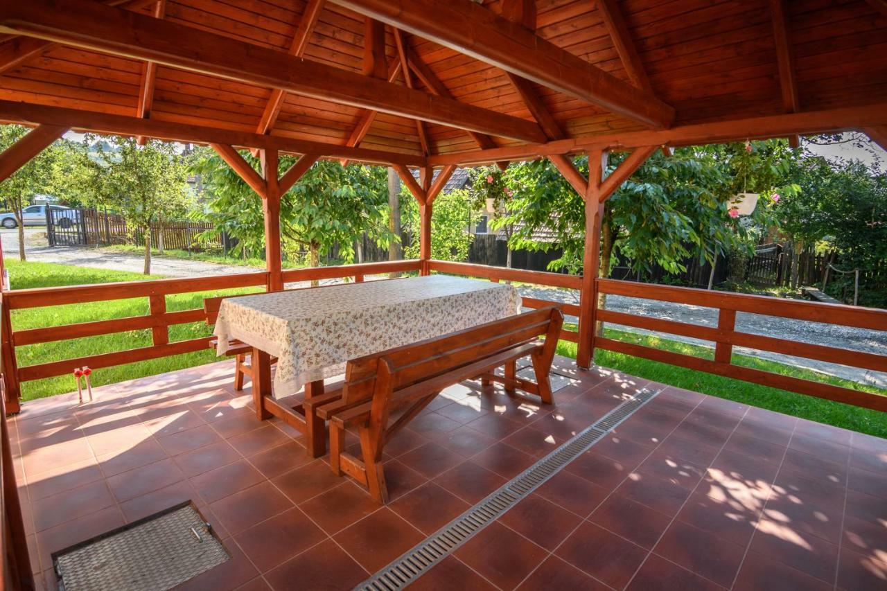 סובאטה Casa Moldovan מראה חיצוני תמונה