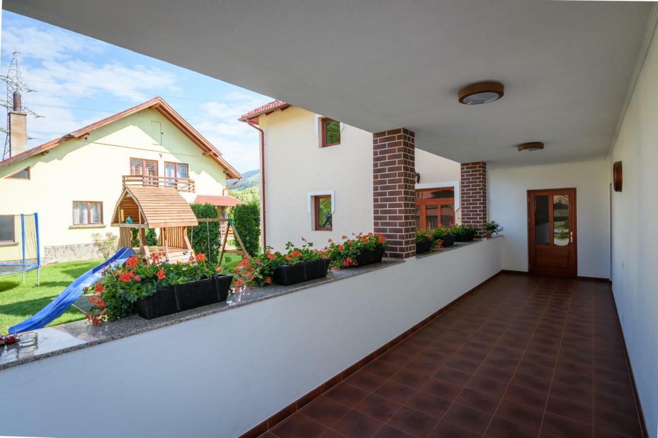 סובאטה Casa Moldovan מראה חיצוני תמונה